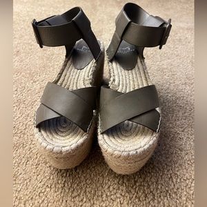 Marc fisher espadrille